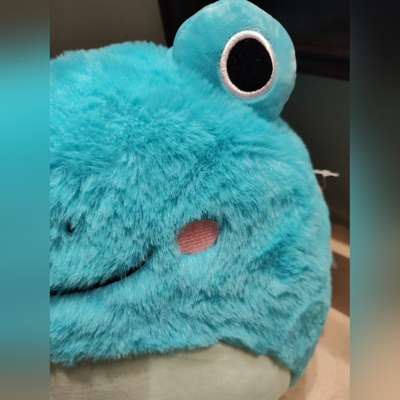 NWT Squishmallow 12" Ludwig Blue Plush Frog Pillow With Mint Green Belly - Picture 2 of 9